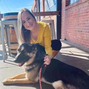 Meet your Posher, Ella